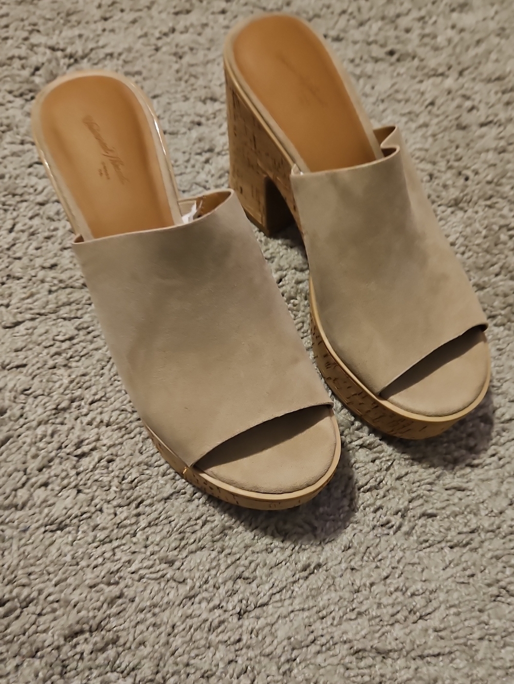 Universal Thread Beige Suede Open-Toe Cork Block Heel Mules